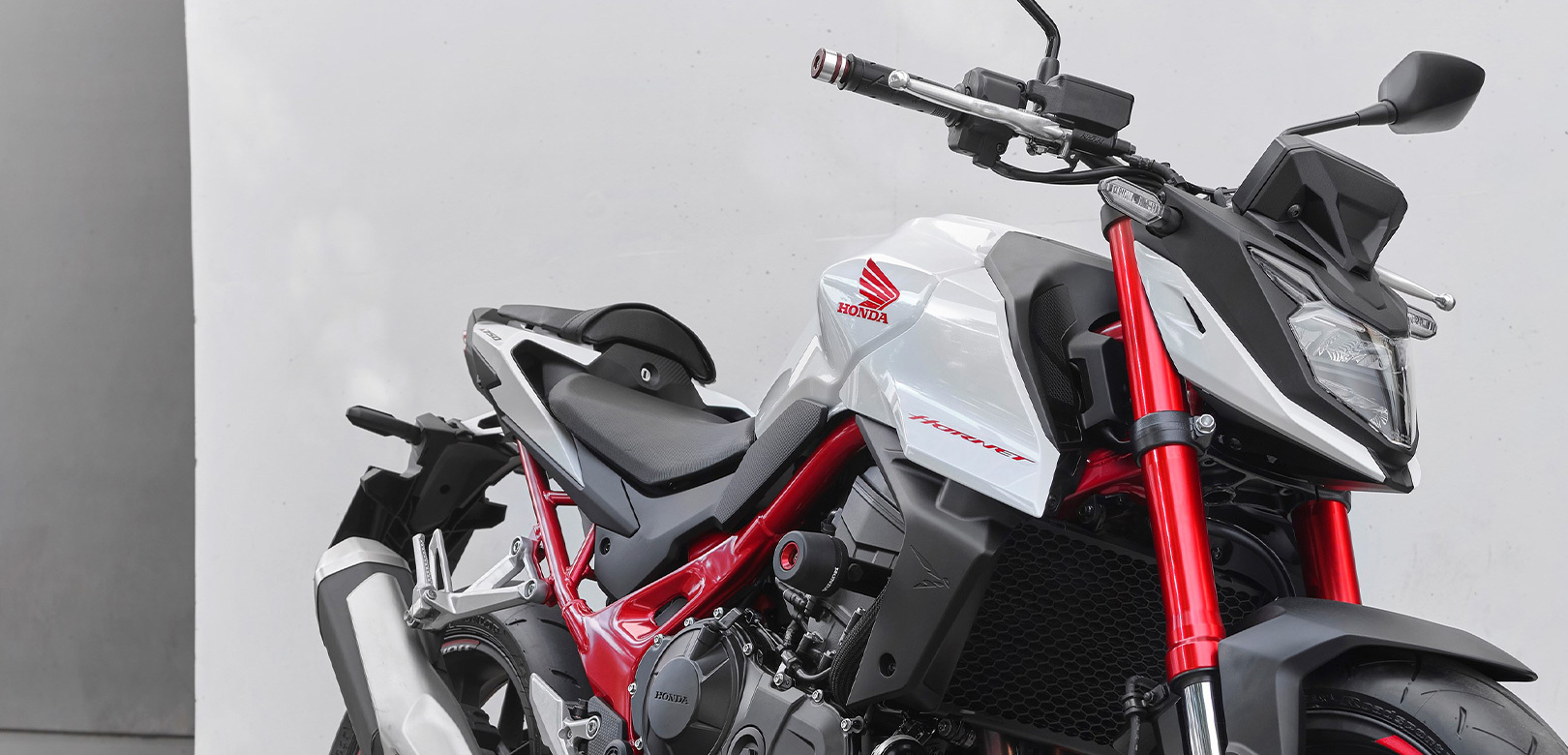 Honda CB750 Hornet – Auto Motorcycles