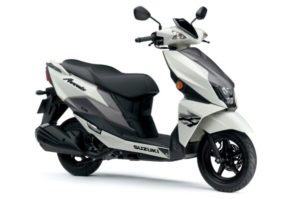 Suzuki AVENIS - Image 3