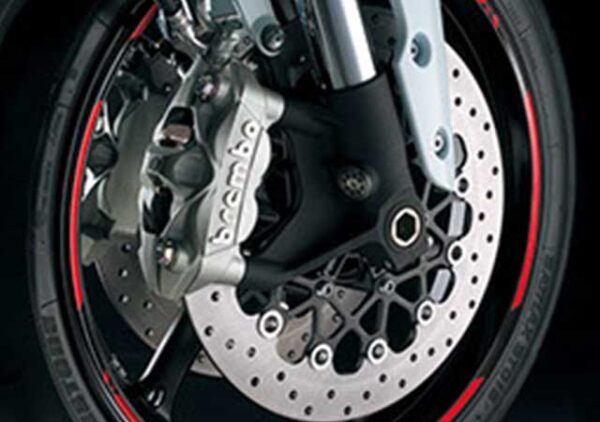 Suzuki GSX-R750 - Image 4