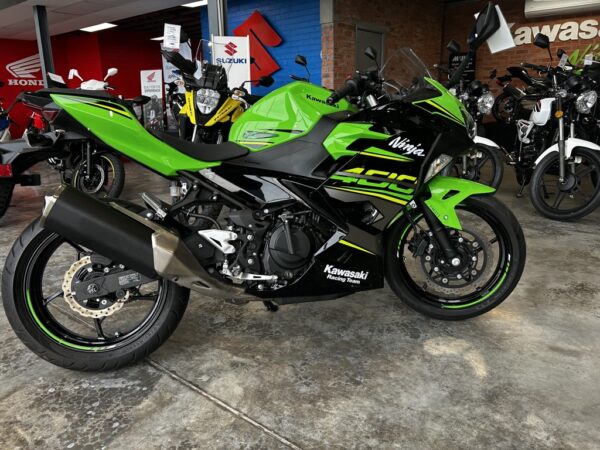 2018 Kawasaki Ninja 400 - Image 2
