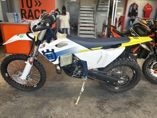 2024 Husqvarna TE 150 - Image 2